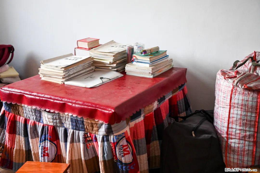 全网追的“扁担女孩”,找了一份暑假工,时薪12元 - 克孜勒苏生活资讯 - 克孜勒苏28生活网 kzls.28life.com